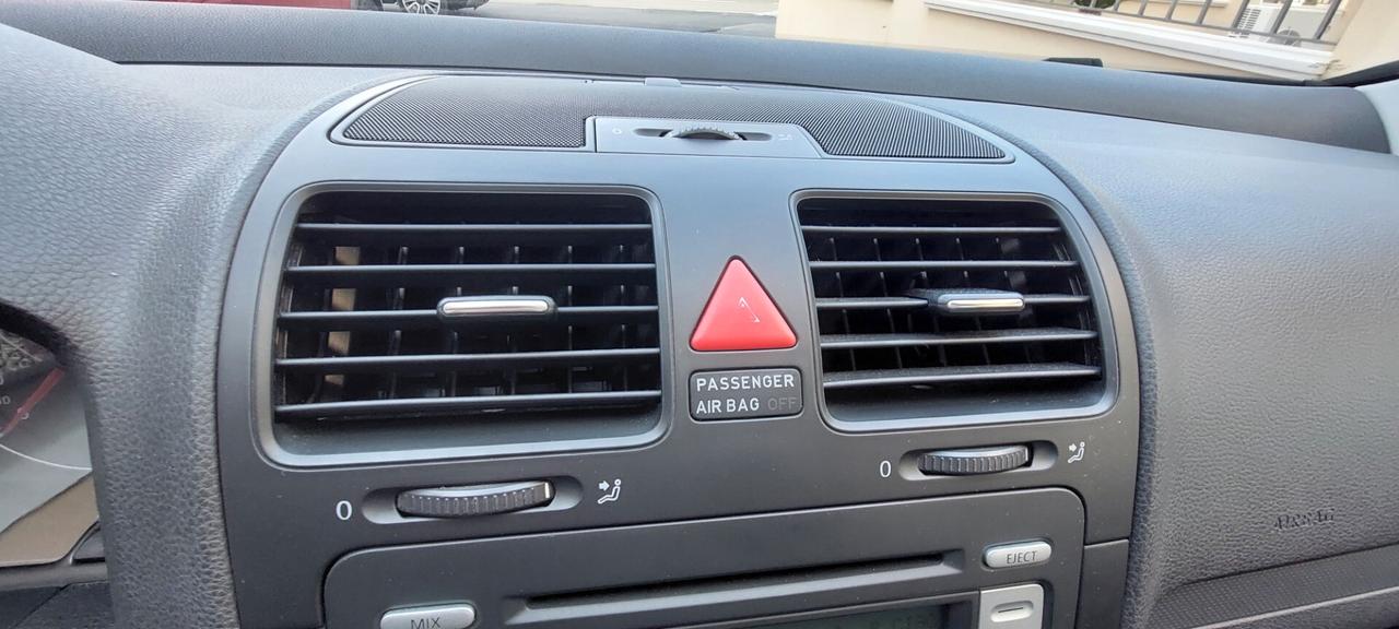 GOLF 1,9 TURBODIESEL 105 CV X NEOPATENTATI COMFORTLINE LEGA GOMME NUOVE IMPECCABILE