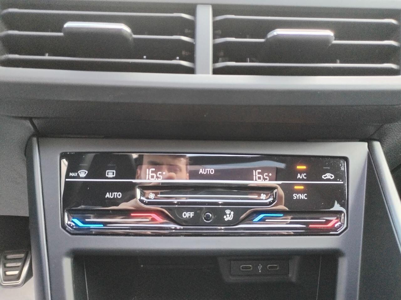 Volkswagen Taigo 1.0 TSI 110 CV R-Line