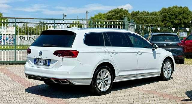 Volkswagen Passat Variant 2.0 tdi R-Line Executive 150cv dsg