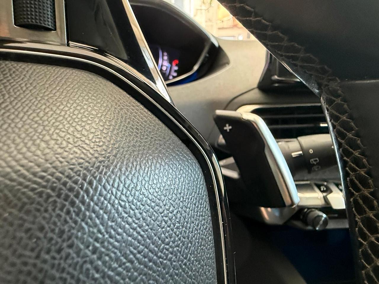 Peugeot 3008 BlueHDi 130 S&S EAT8 Allure Pack