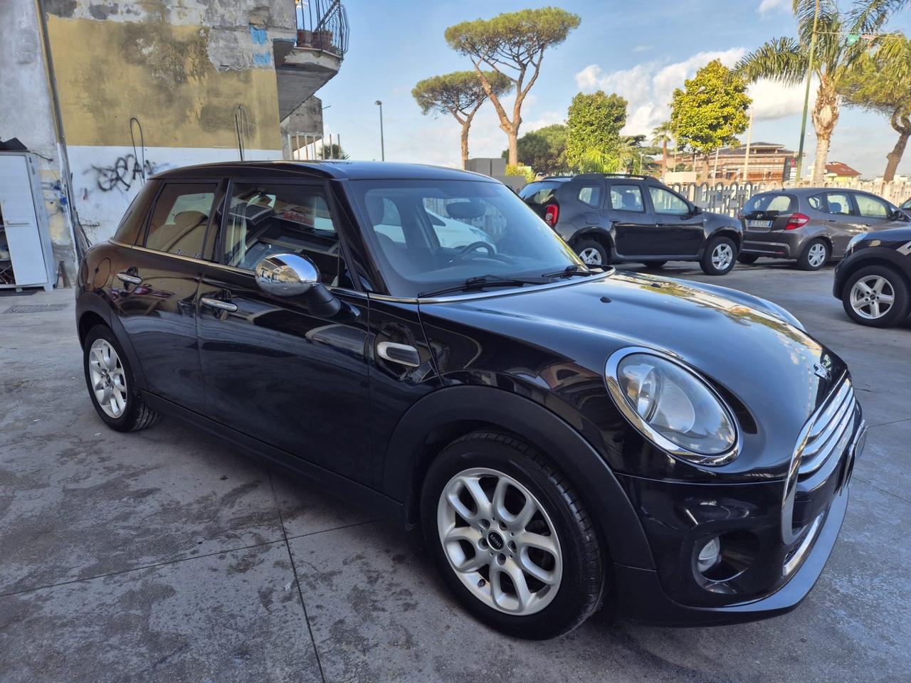 Mini Cooper 1.5 Cooper 5 porte 136cv