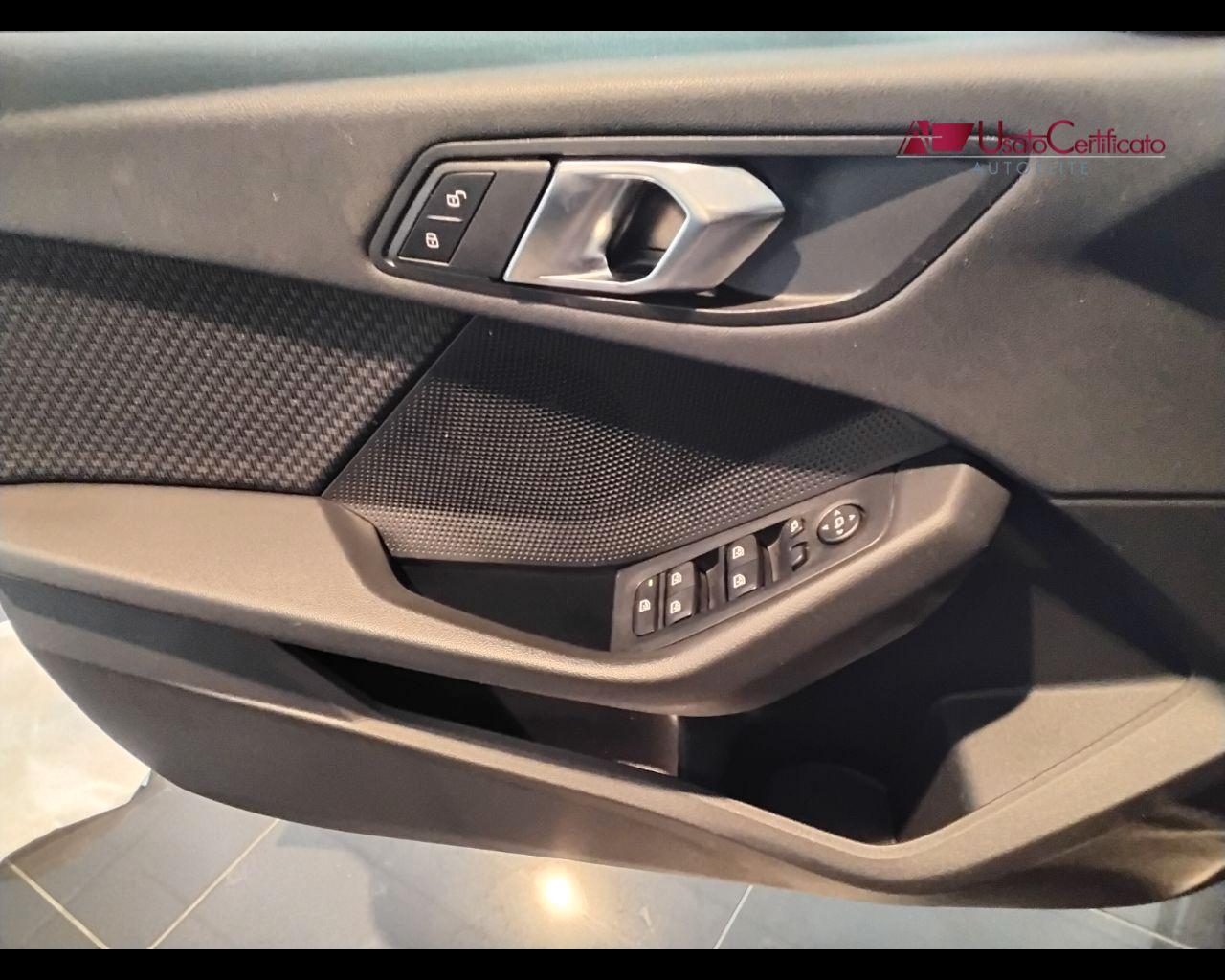 BMW 116d 5p. Business Advantage