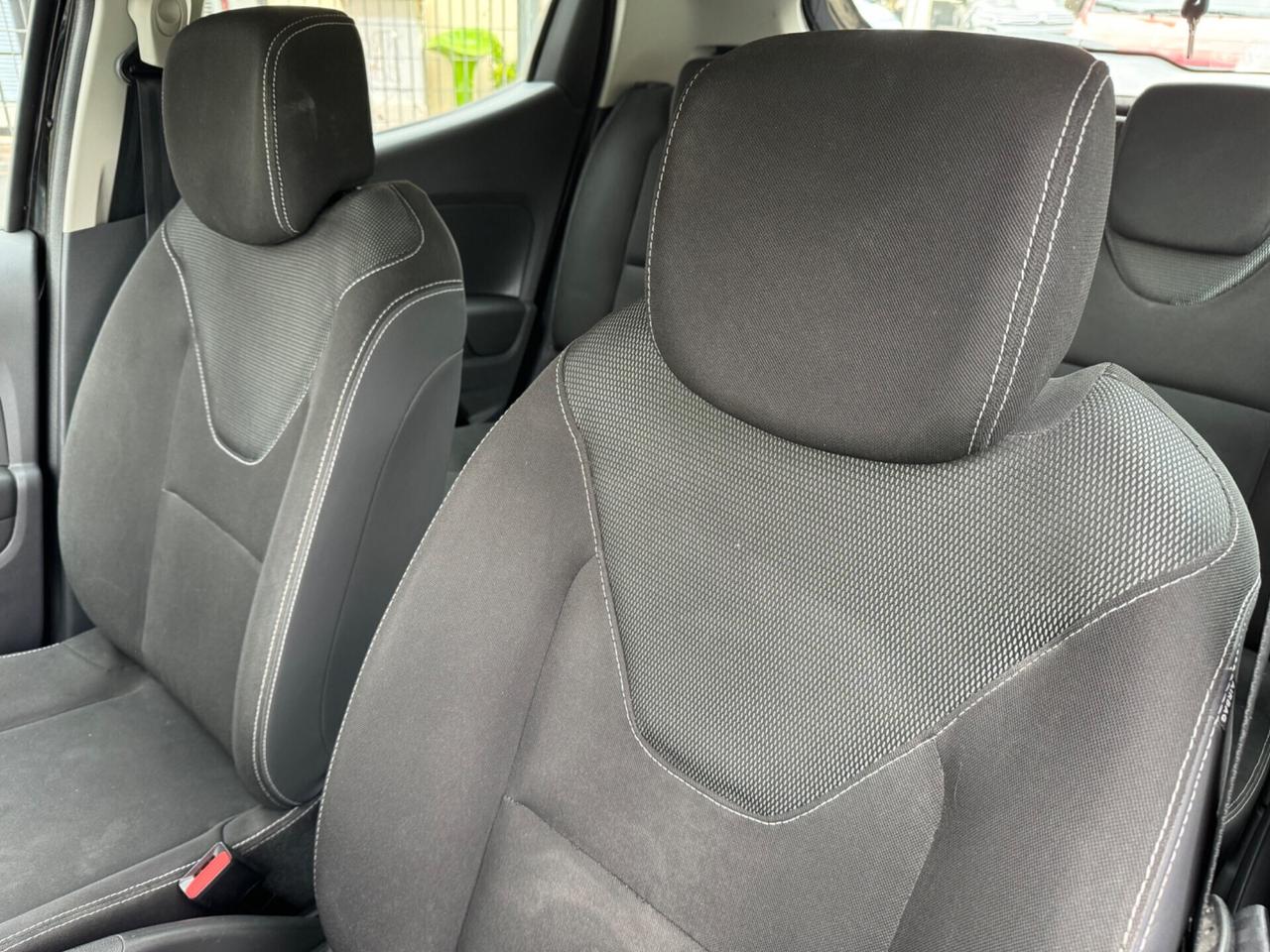 Renault Clio 1.2 75CV 5 porte NEOPATENTATI