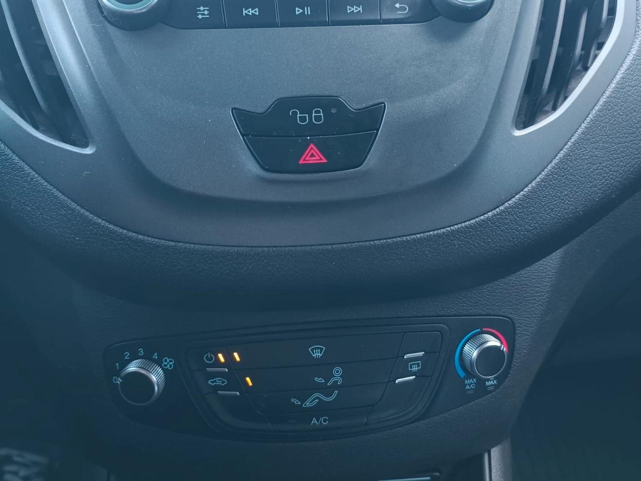 Ford Transit Courier 1.5 TDCi 75CV Van Trend