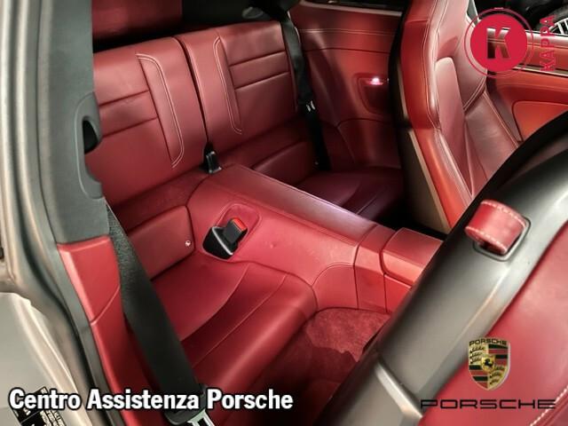 Porsche 911 Carrera 4S