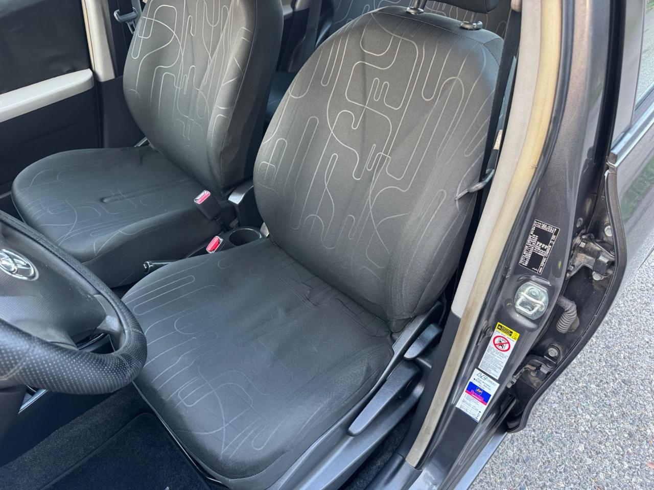 Toyota Yaris soli 120000km
