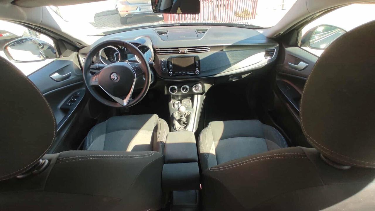 Alfa Romeo Giulietta 1.6 Diesel 120 CV Business Euro 6 – Navi – Sensori PDC