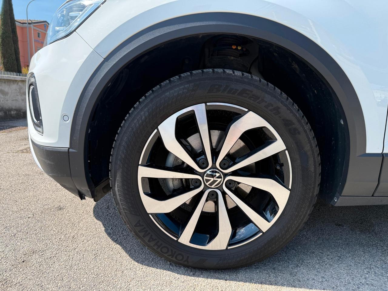 Volkswagen T-Roc 1.5 TSI ACT DSG R-Line