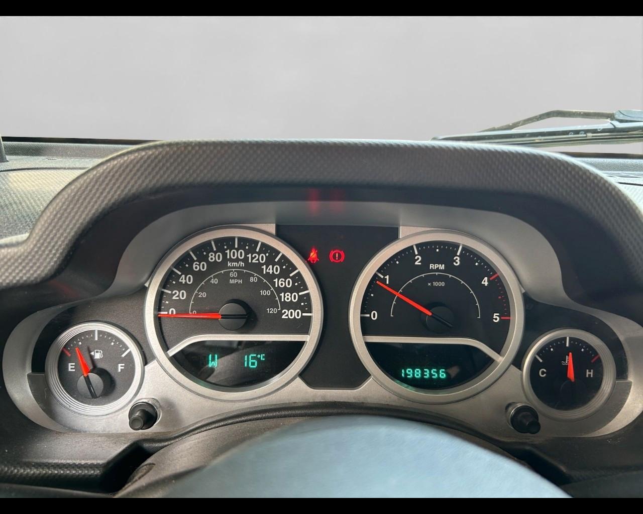 JEEP Wrangler III 2007 Unlimited - Wrangler Unlimited 2.8 crd Sah