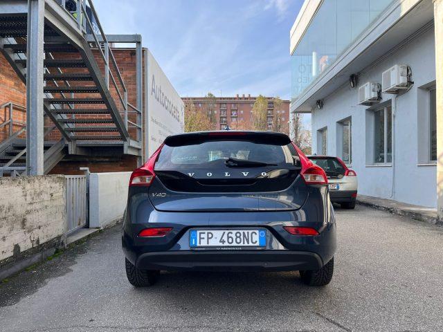 VOLVO V40 D2 Business