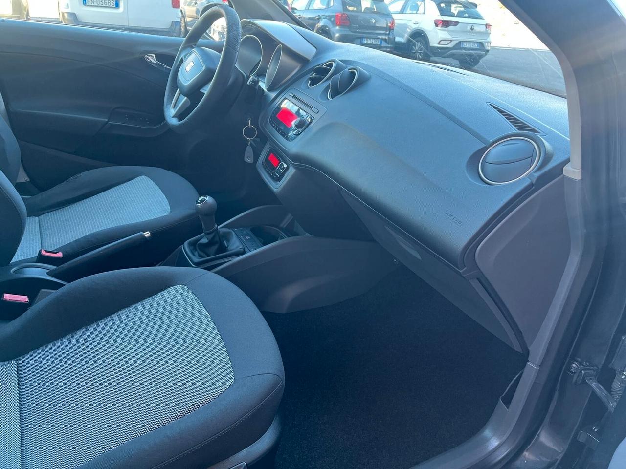 SEAT Ibiza Ibiza 5p 1.4-DISTRIBUZIONE FATTA-NEOPATENATO OK