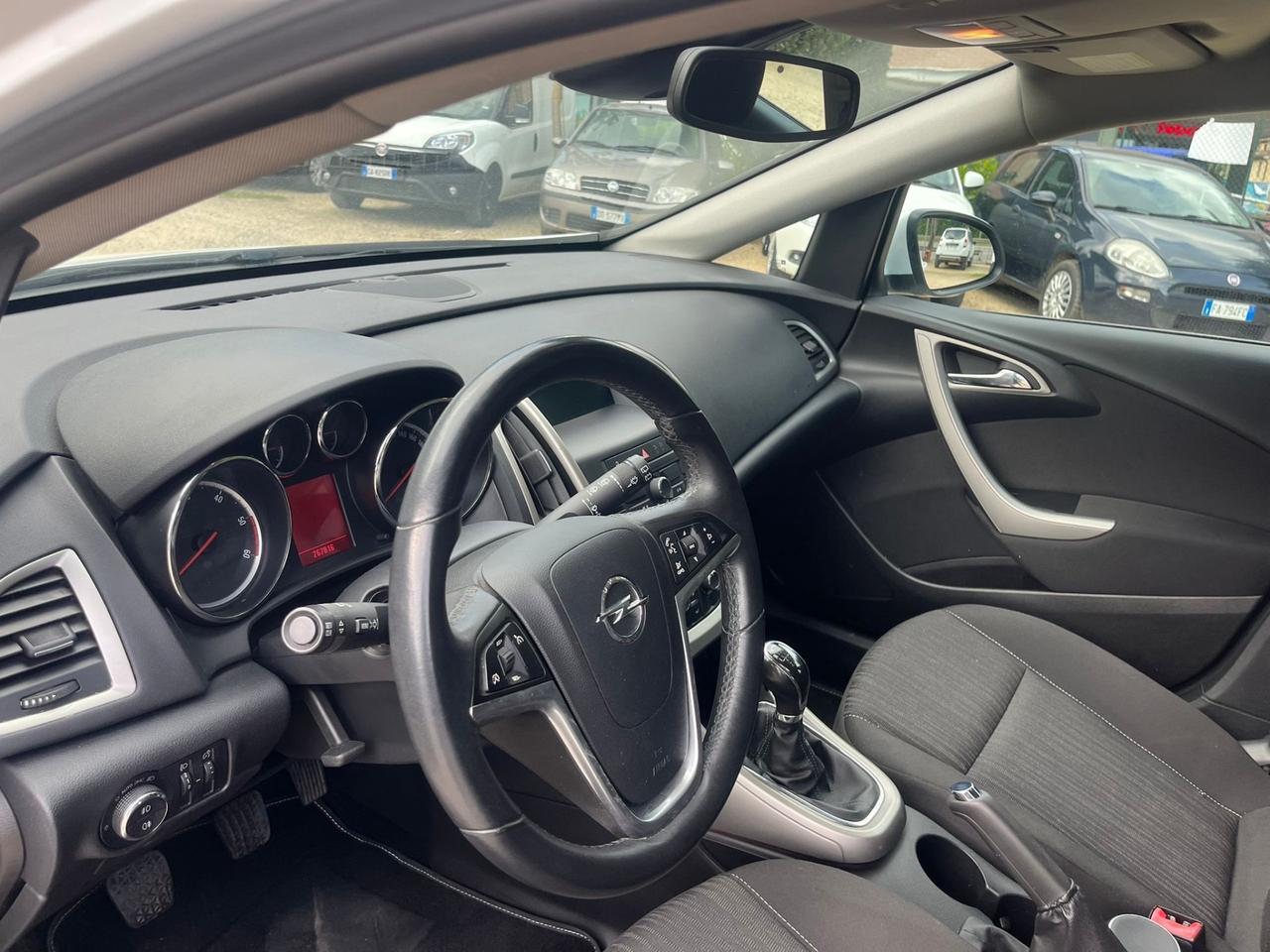 Opel Astra 1.7 CDTI 110CV Sports Tourer Cosmo