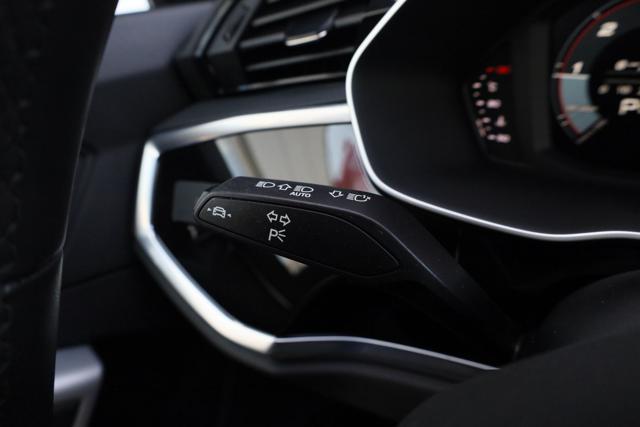 AUDI Q3 35 TDI quattro S tronic Business