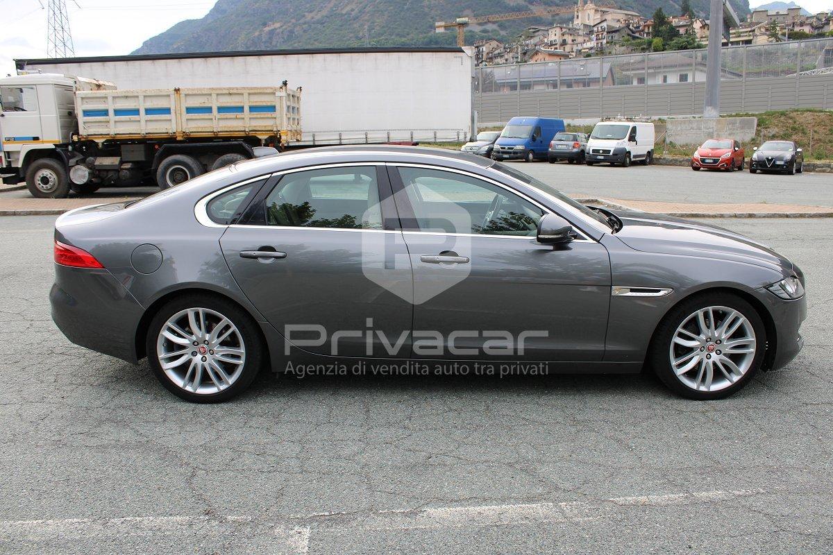 JAGUAR XF 2.0 D 180 CV aut. Prestige