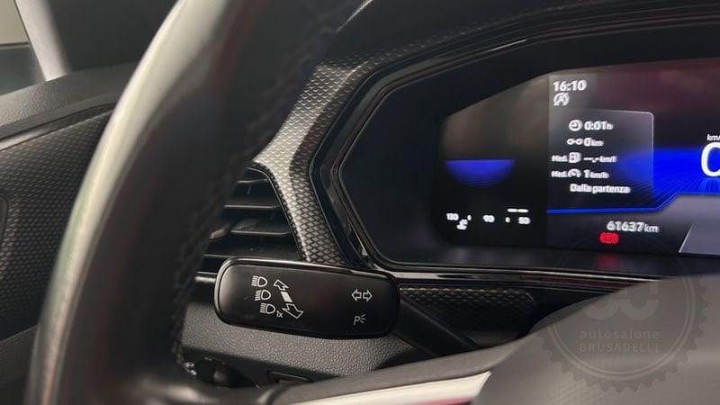Volkswagen T-Cross 1.0 TSI Style BMT IQ PACK CARPLAY CLIMA AUTOM.