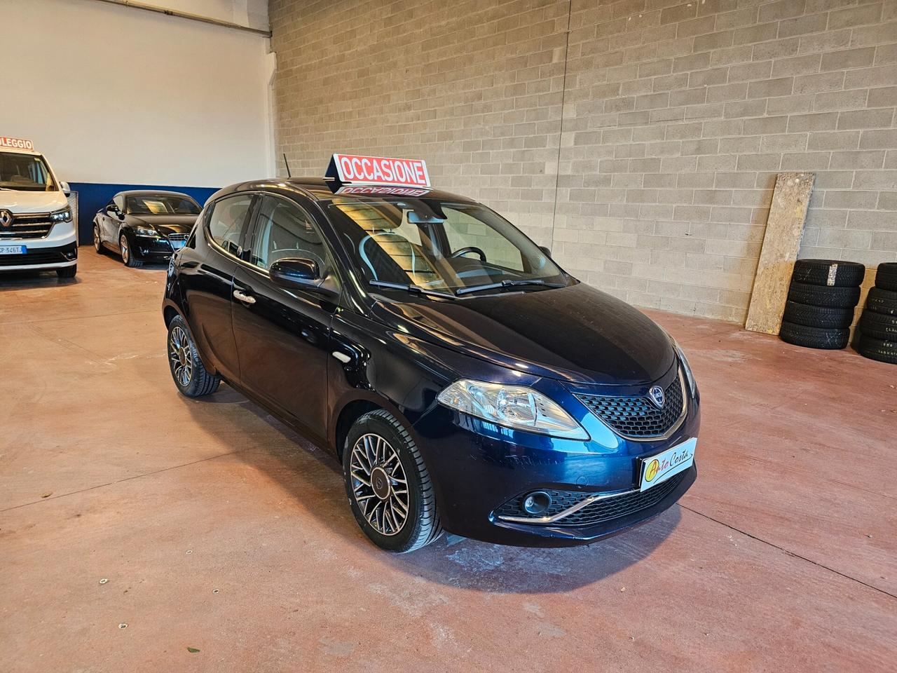 Lancia Ypsilon 1.2 69 CV 5 porte GPL Ecochic Gold NEOPATENTATI