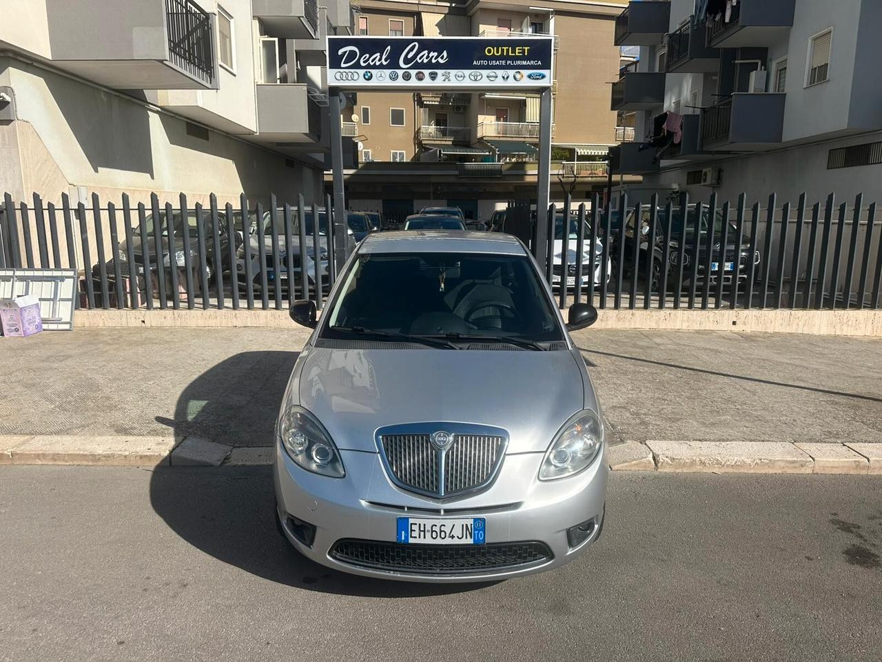 Lancia Ypsilon 1.3 MJT 75 CV Elle