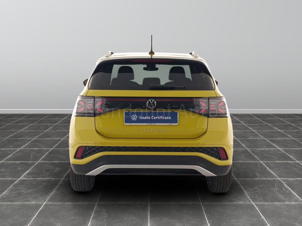 Volkswagen T-Cross 1.0 tsi 115cv r-line