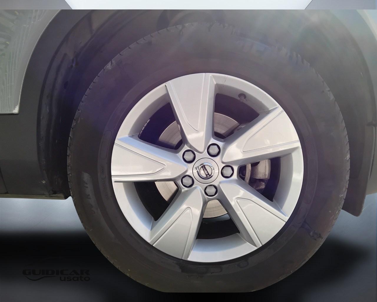 VOLVO XC40 2023 - XC40 1.5 t2 Essential auto