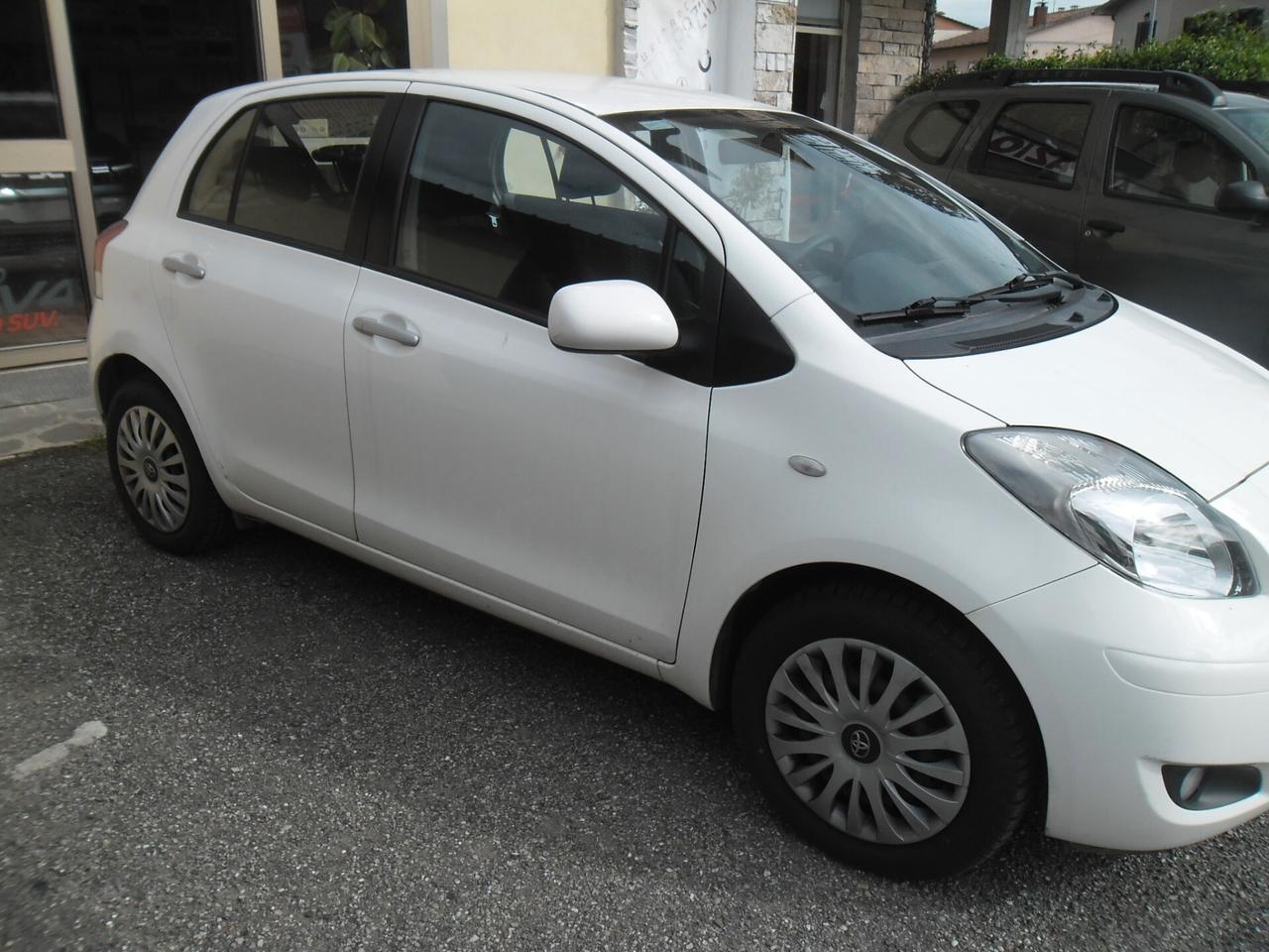 Toyota Yaris 1.0 5 porte