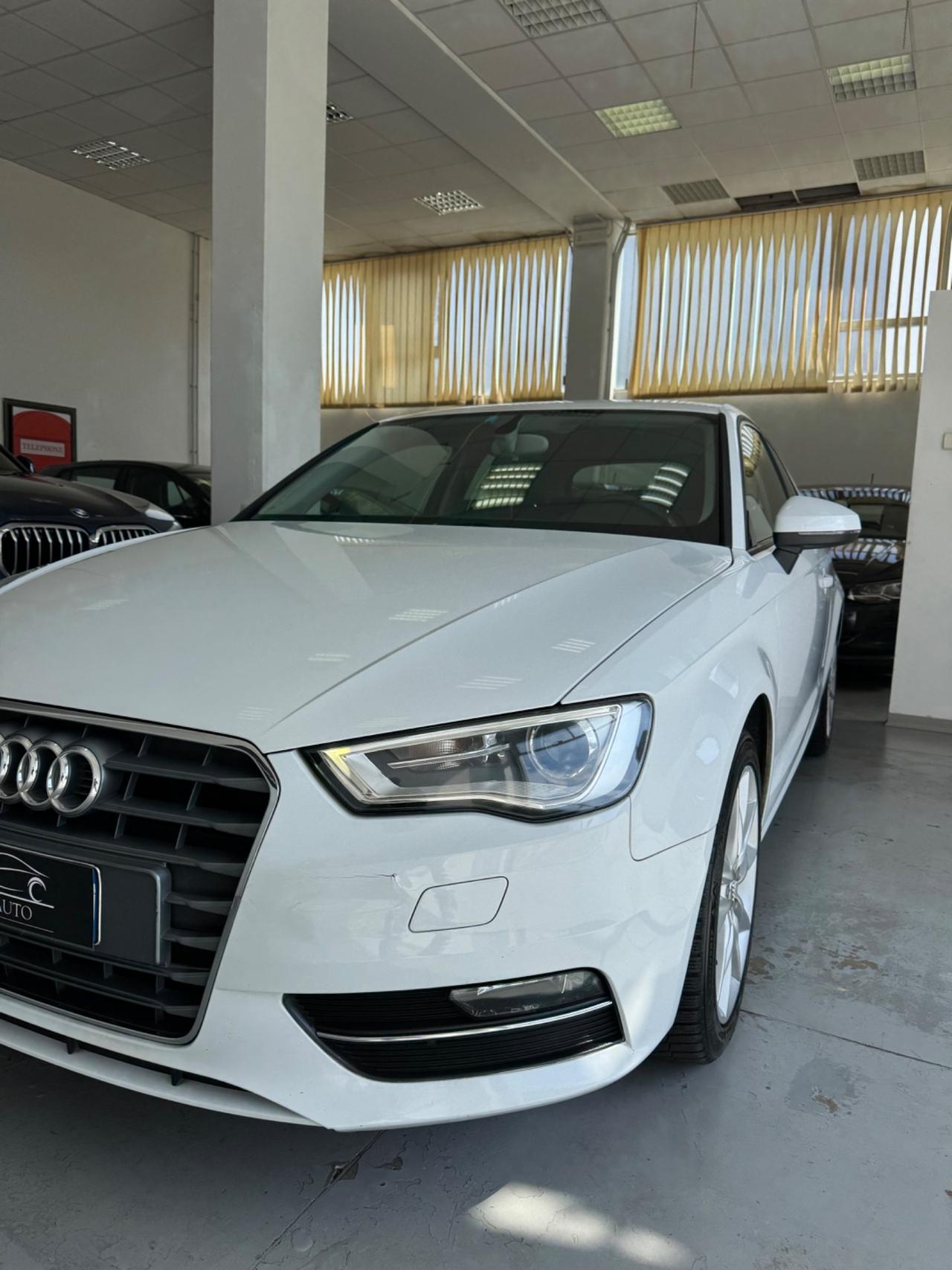 Audi A3 Sedan 1.6 TDI clean diesel Ambition