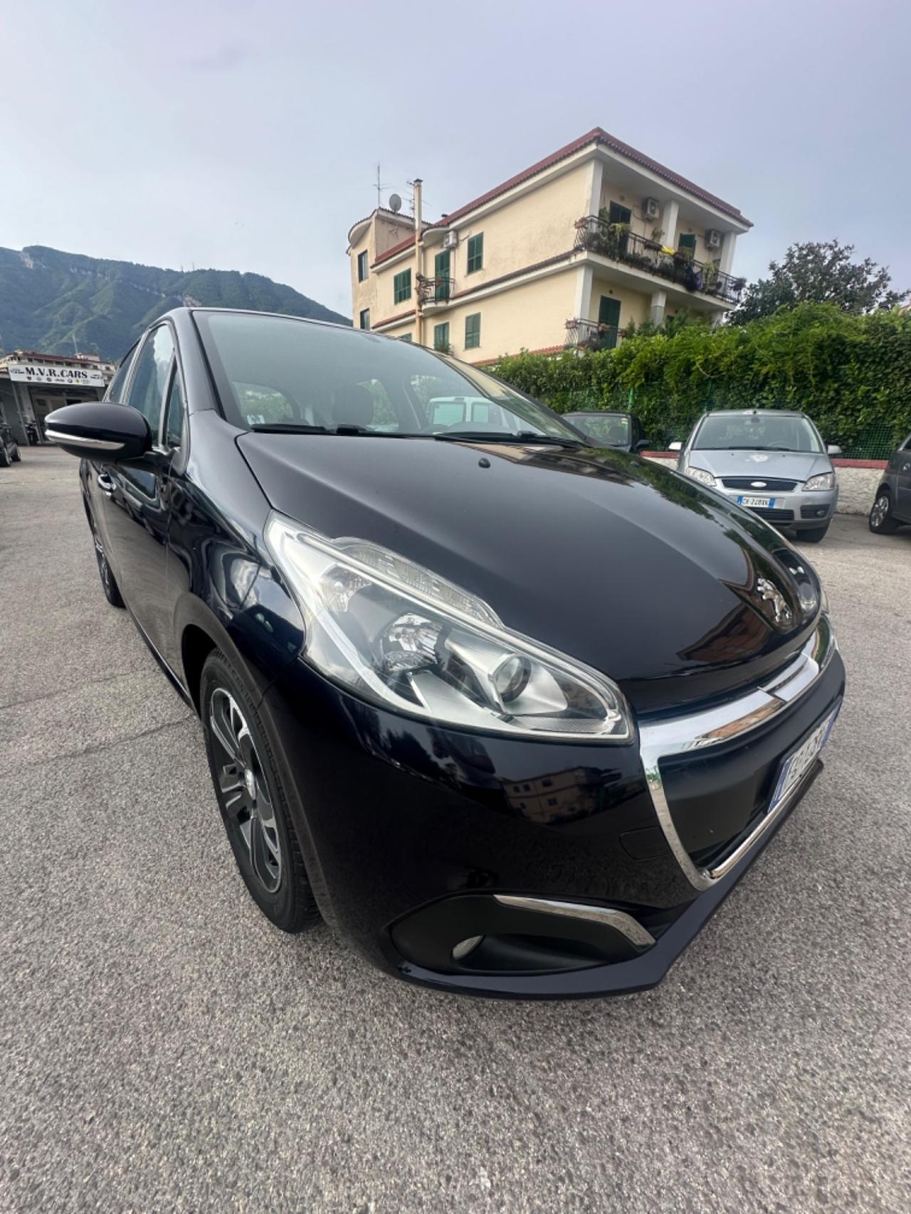 Peugeot 208 PureTech 82 5p. GPL Active