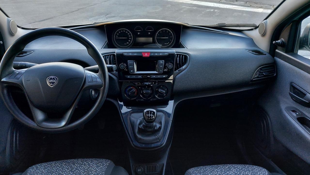 LANCIA YPSILON 1.0 Hibrid 70cv 5P Ecochic 2021