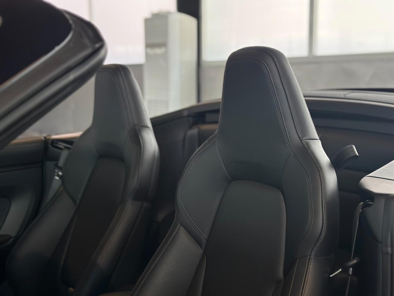 Porsche 911 Cabrio 541cv Carrera 4 GTS auto