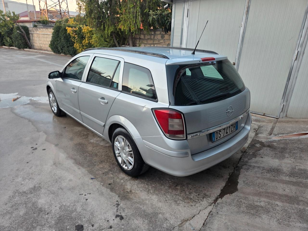 Opel Astra 1.7 CDTI 110CV Station Wagon Enjoy