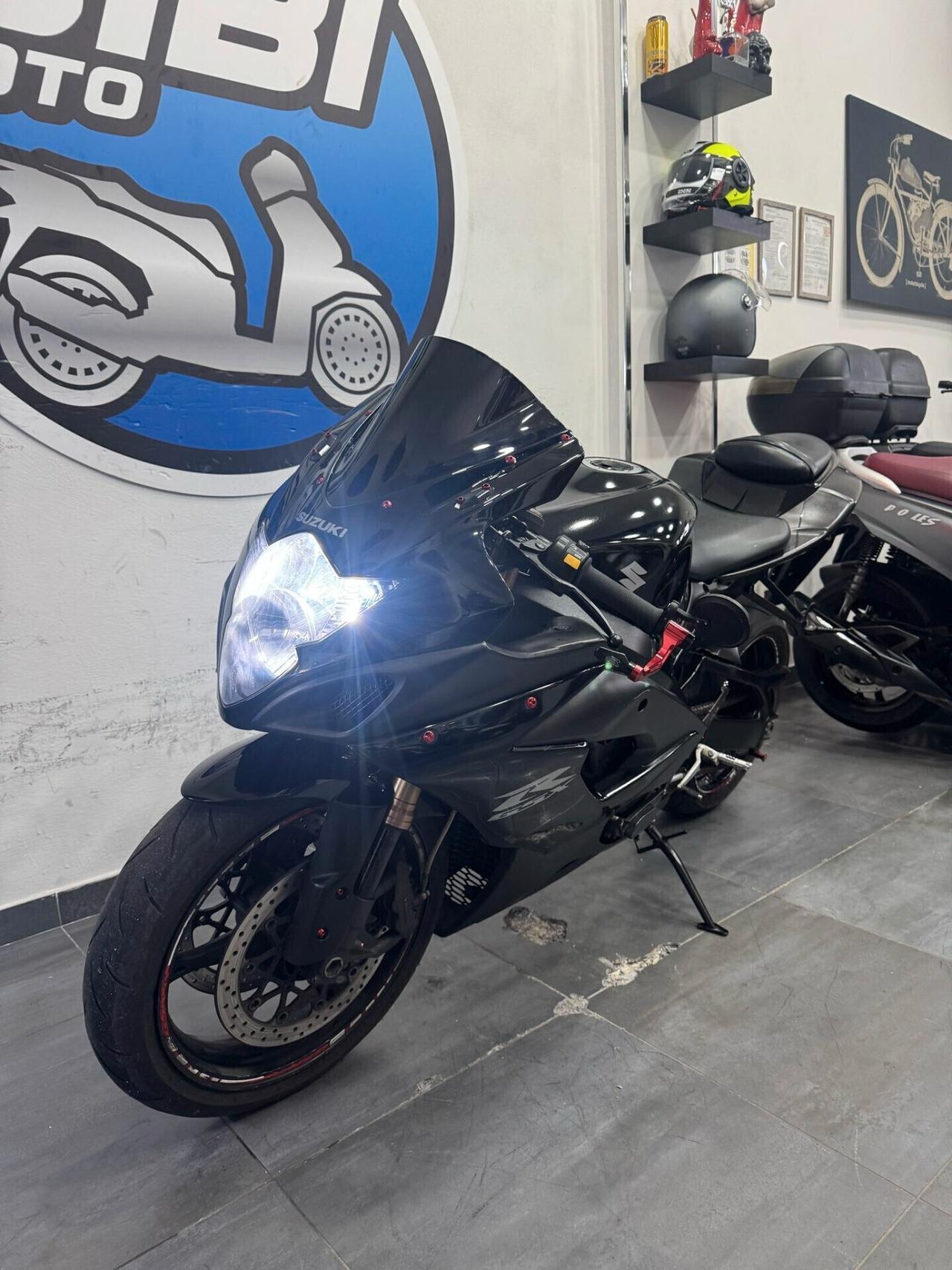 SUZUKI GSXR 1000