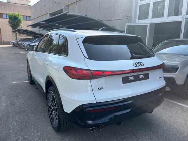 AUDI Q5 40 TDI 204 CV quattro S tronic S Line Identity Km0