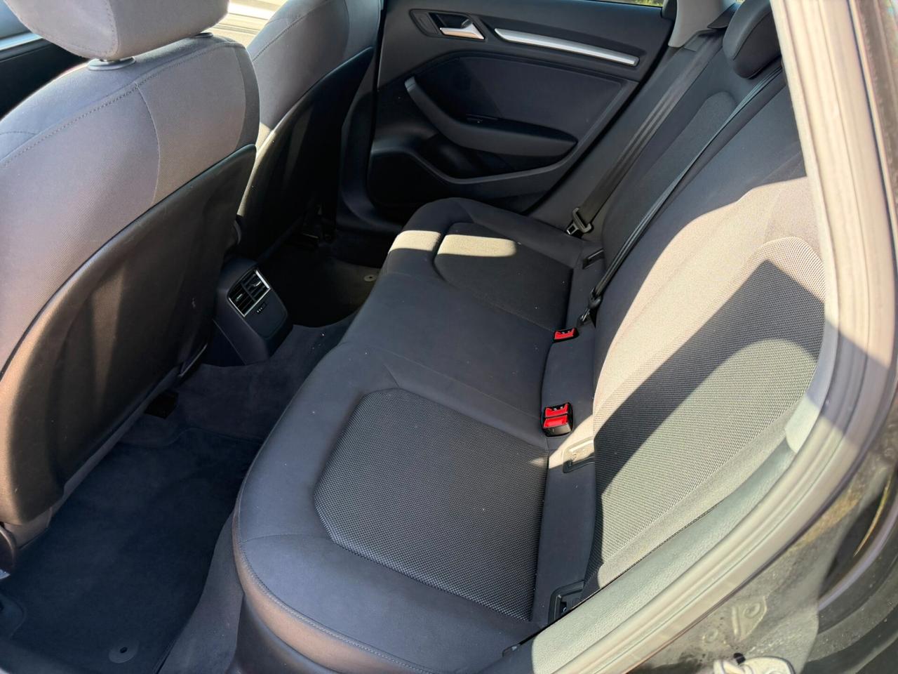 Audi A3 2.0TDI 150CV S-tronic Business