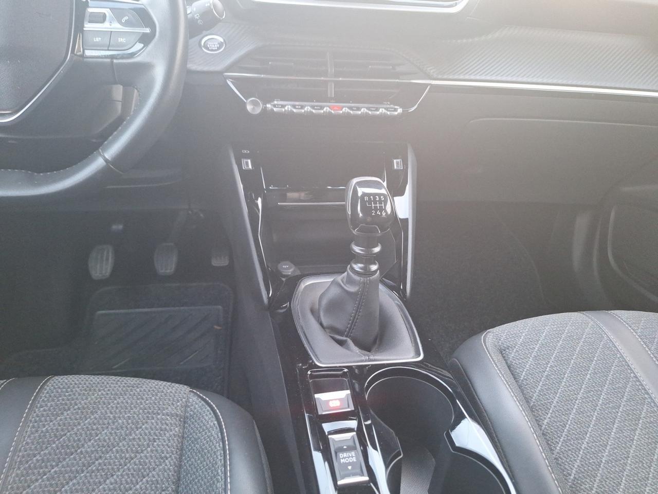 PEUGEOT 2008 2ª serie - 2008 PureTech 100 S&S Allure