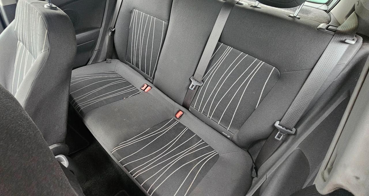 Opel Corsa 1.2 3 porte Easytronic Sport