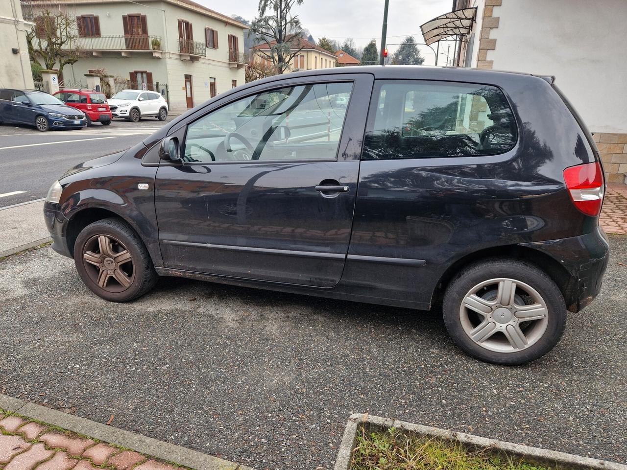 Volkswagen Fox 1.2 54CV "SOLO 83.700 km" Clima, Radio, Servosterzo