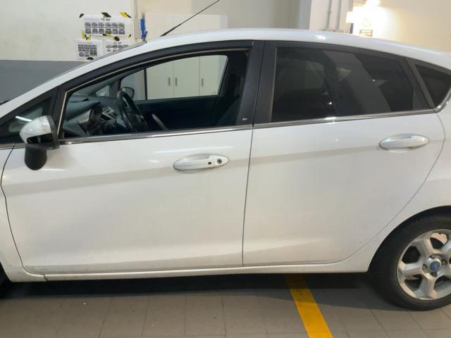 FORD Fiesta 1.4 TDCi 70CV 5 porte Titanium