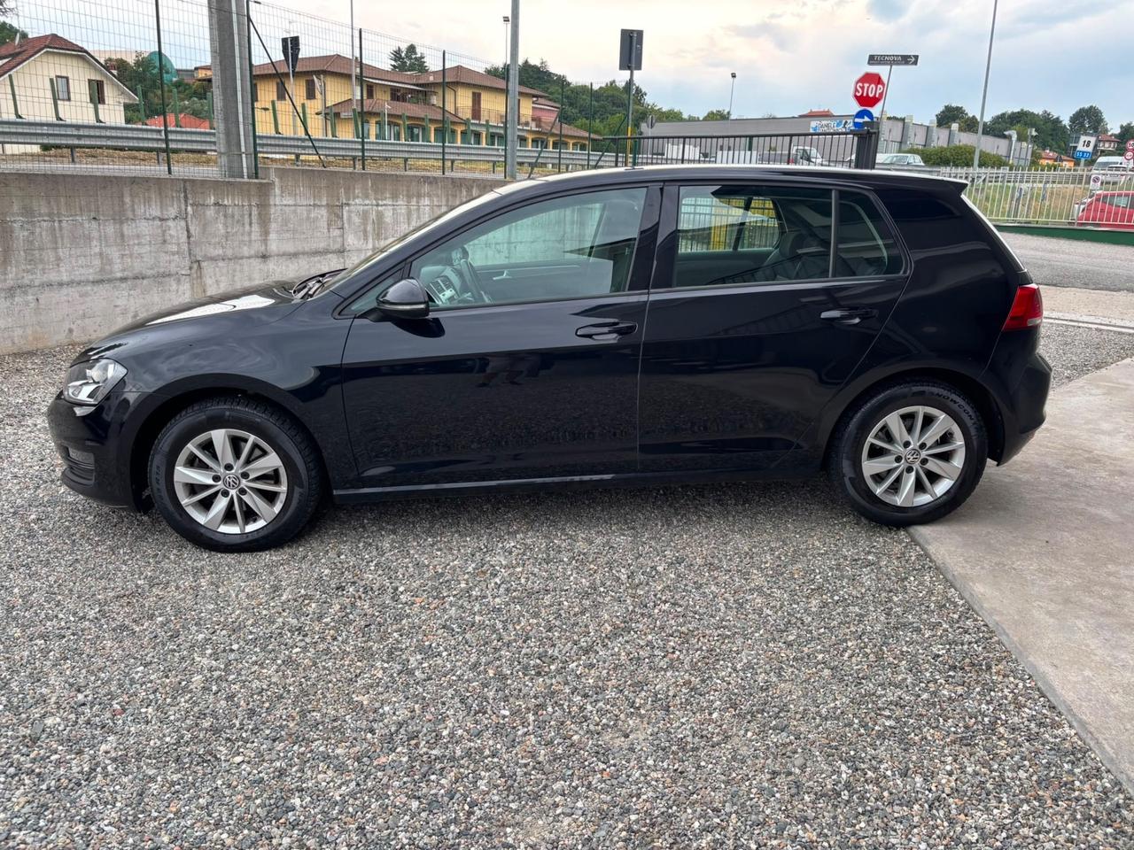 Volkswagen Golf 1.6 TDI 5p. Trendline BlueMotion Technology leggi la descrizione