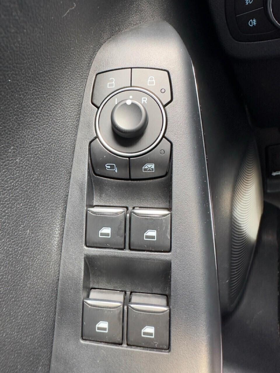 Ford Puma 1.0 EcoBoost Hybrid 125 CV S&S aut. ST-Line Design