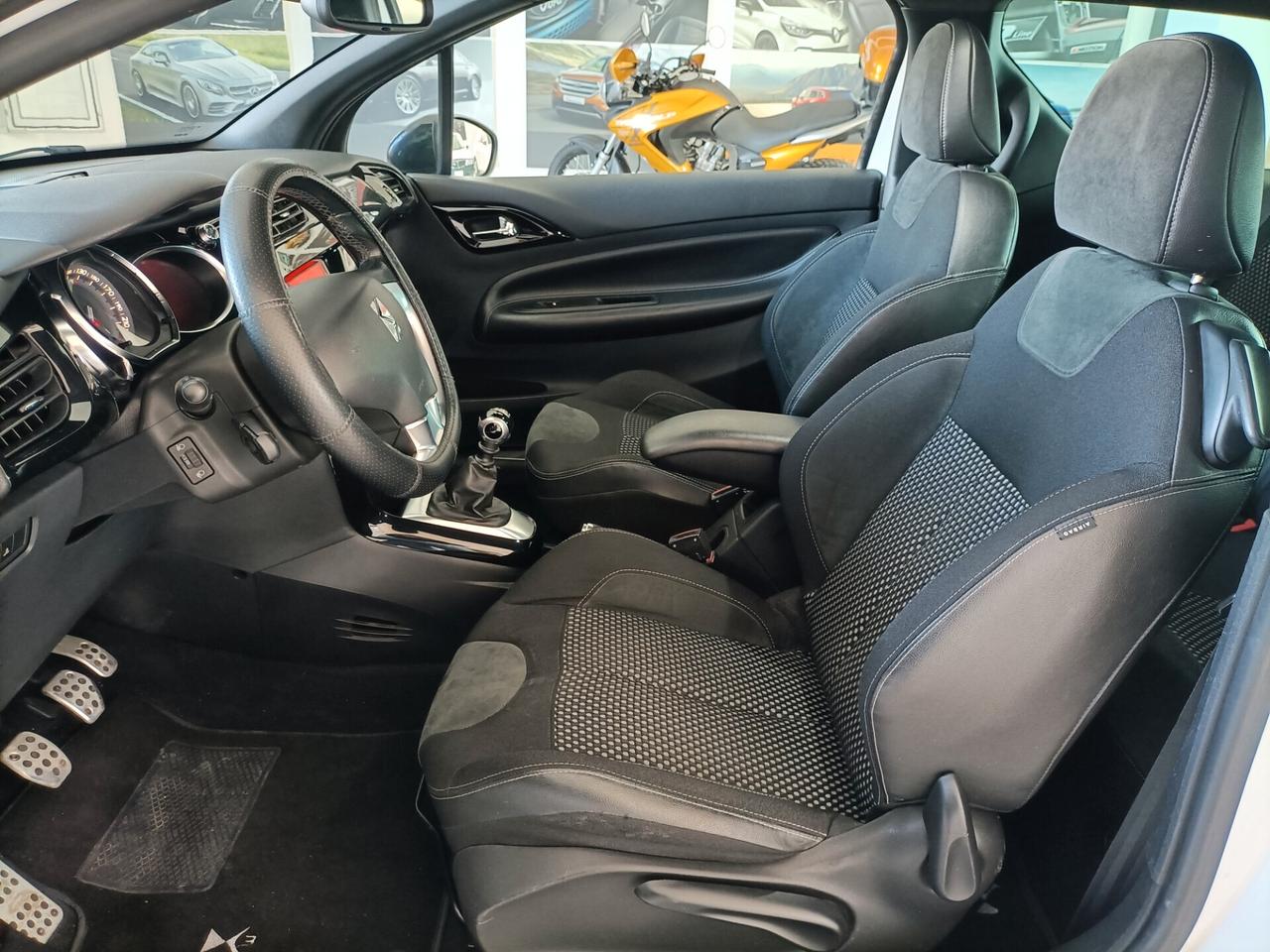 Ds DS3 3 1.6 THP 155 Sport Chic 03/2011