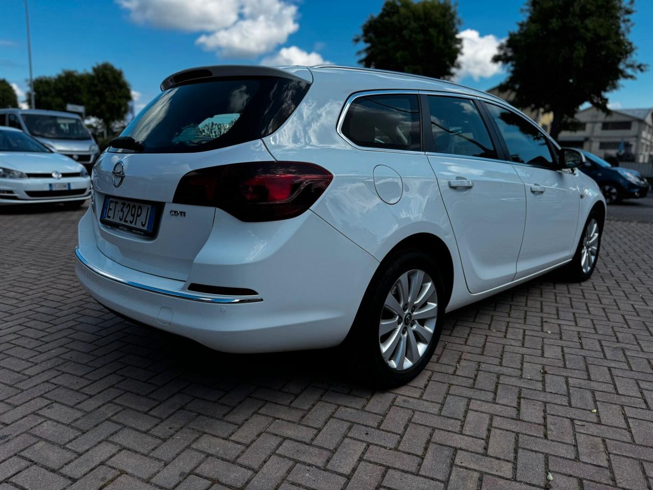 Opel Astra 1.7 CDTI 130CV Sports Tourer Cosmo