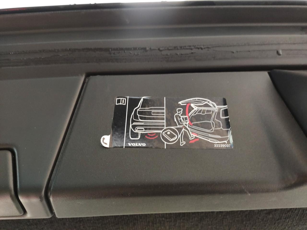 Volvo V90 B4 (d) automatico Ultimate Bright