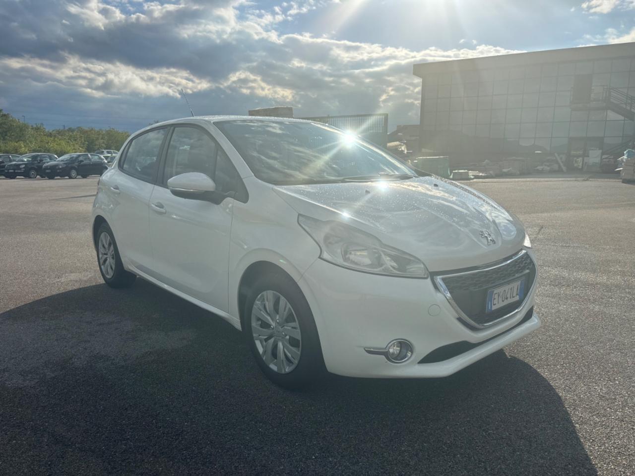 Peugeot 208 1.4 HDi 68 CV 5 porte Active