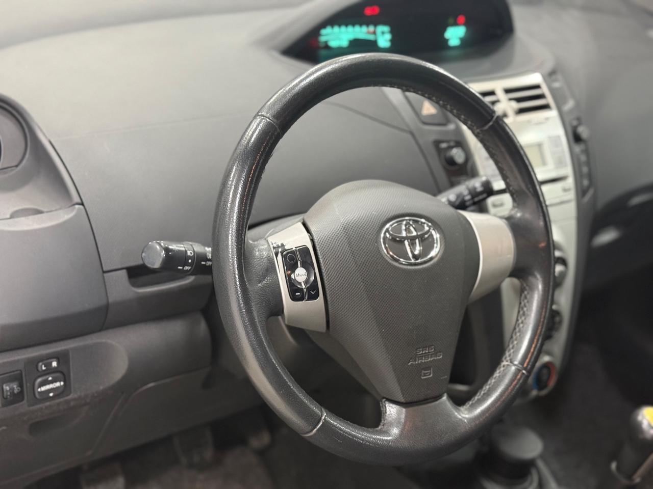 Toyota Yaris 1.0 benzina 140 mila km