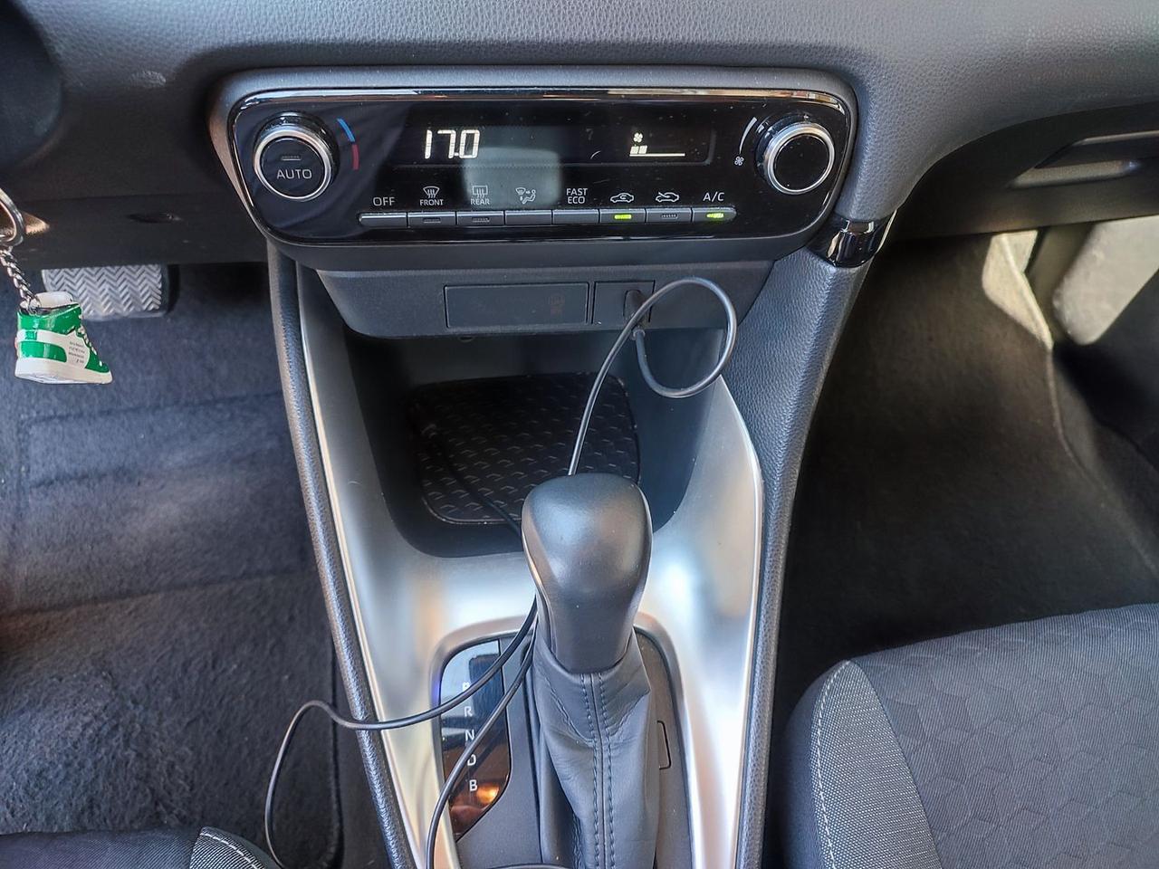 Toyota Yaris 1.5 Hybrid 68 kW Active 5p #10678