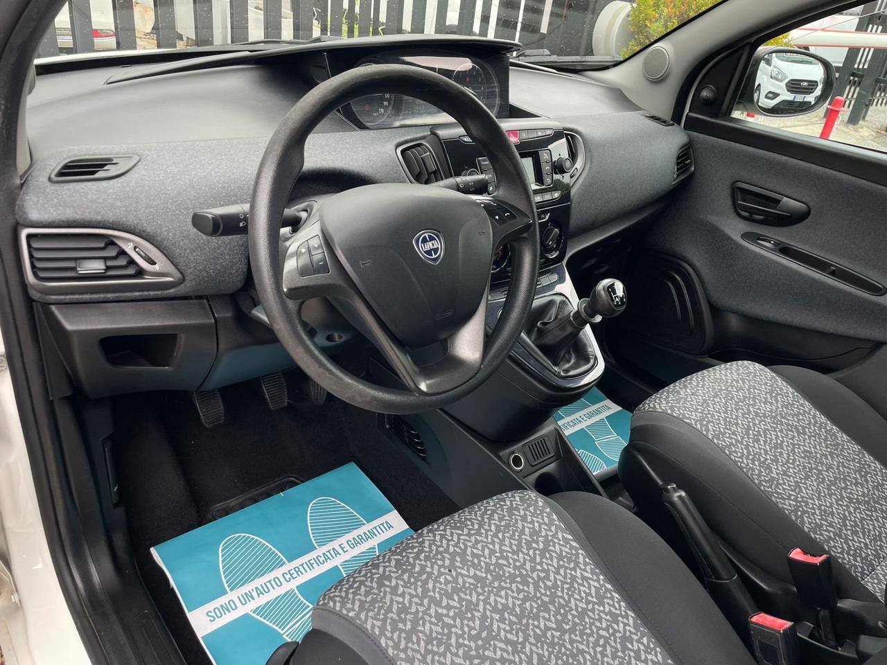 Lancia Ypsilon 1.2 69 CV 5 porte Elefantino Blu