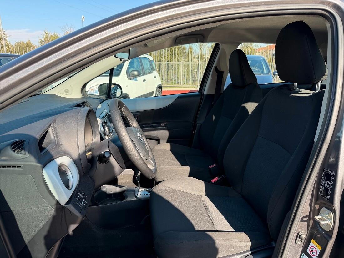 Toyota Yaris 1.5 Hybrid 5 porte Lounge