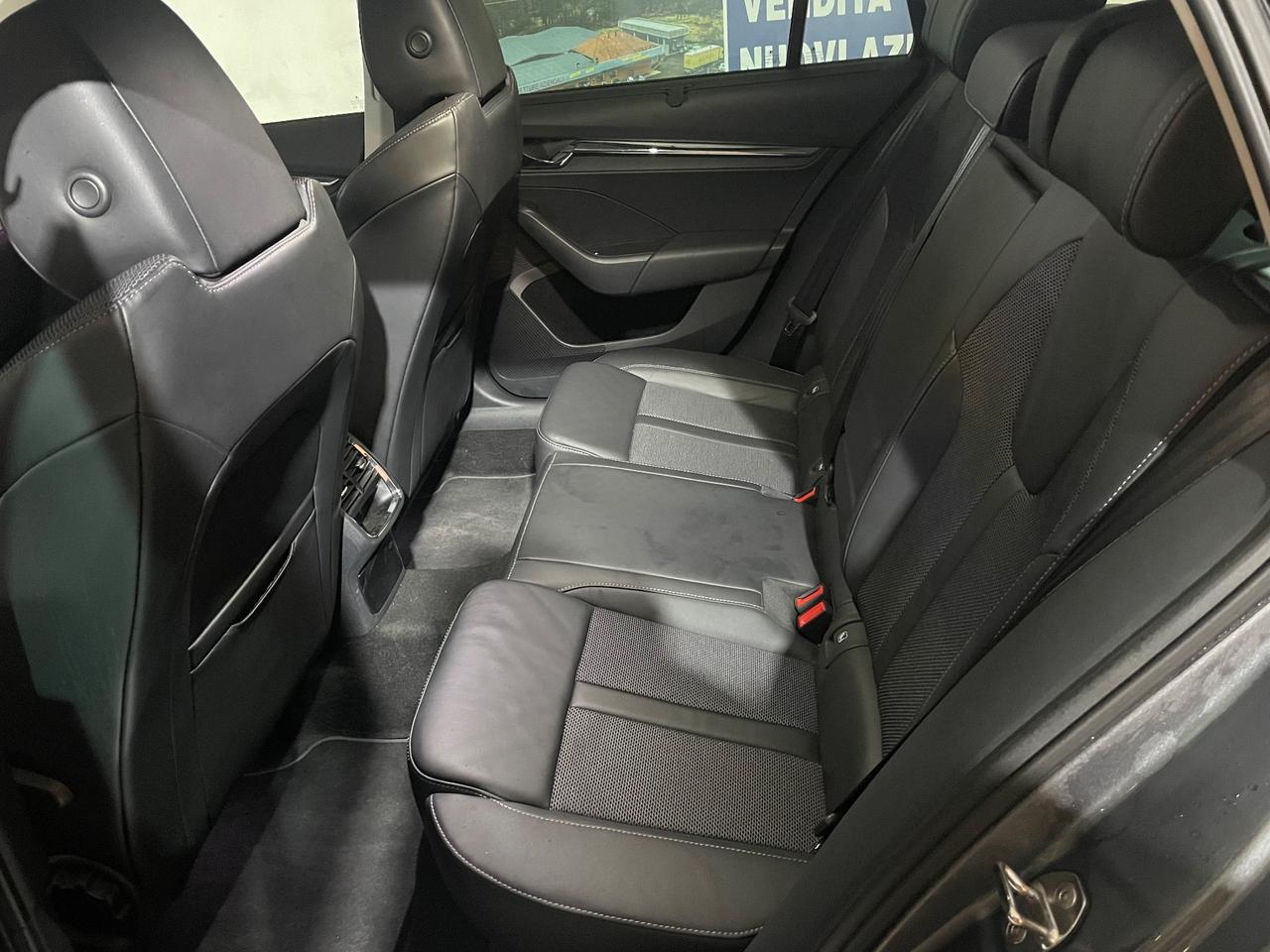 Skoda Octavia 2.0 TDI EVO 150 CV DSG Wagon Style