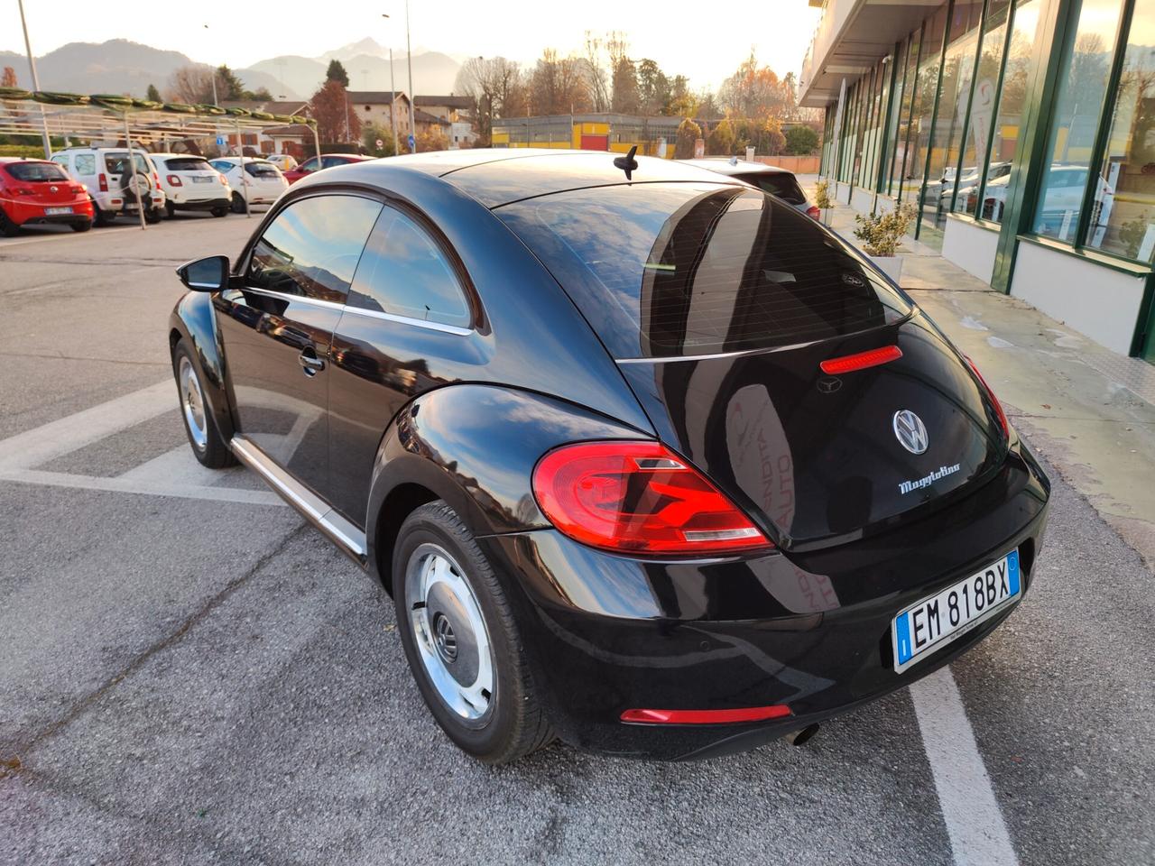 Volkswagen Maggiolino 1.6 TDI 105cv Design