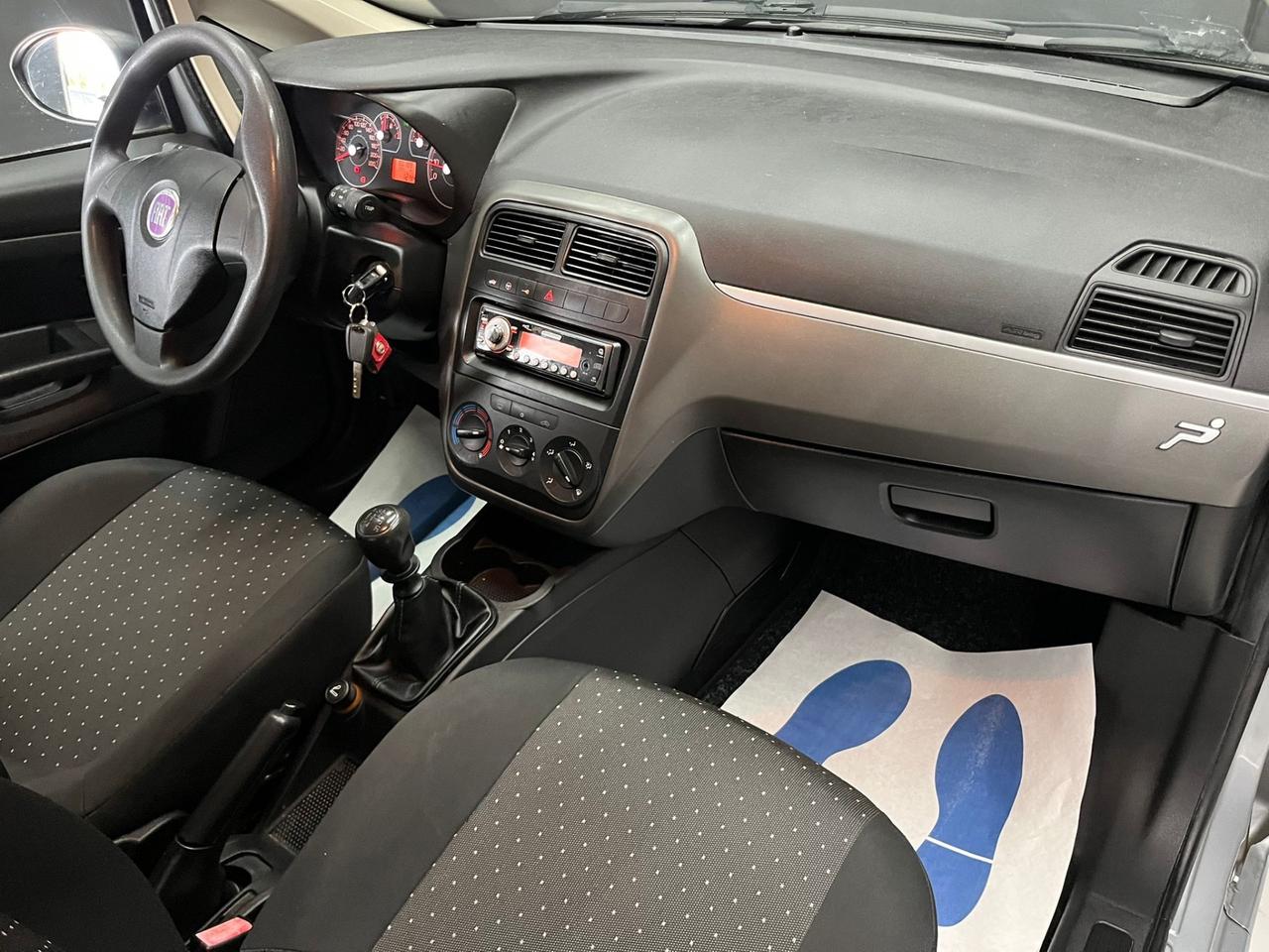 Fiat Punto Grande 1.2 FUN 3 porte OK NEOPATENTATI