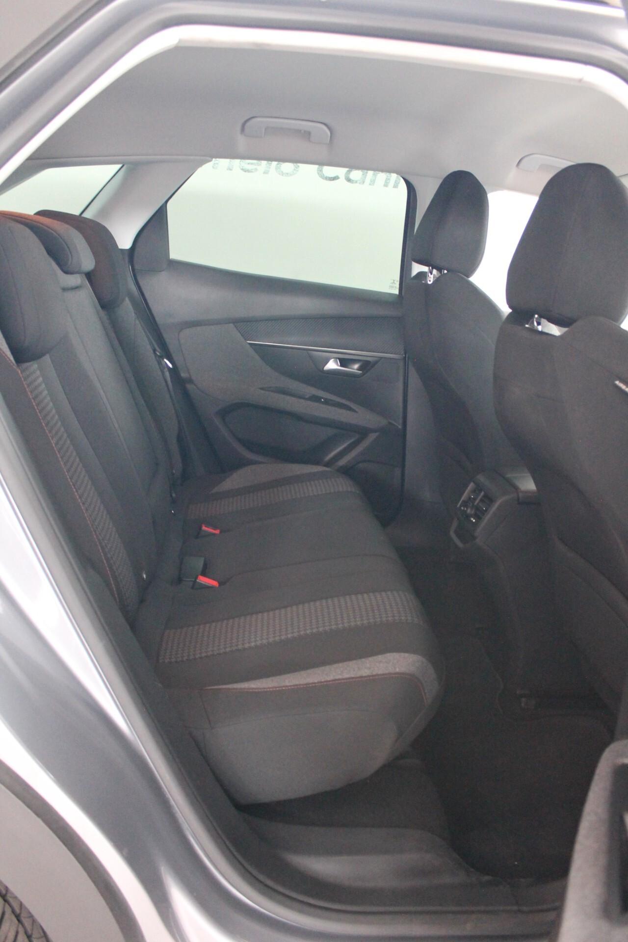 Peugeot 3008 BlueHDi 130 S&S EAT8 Active